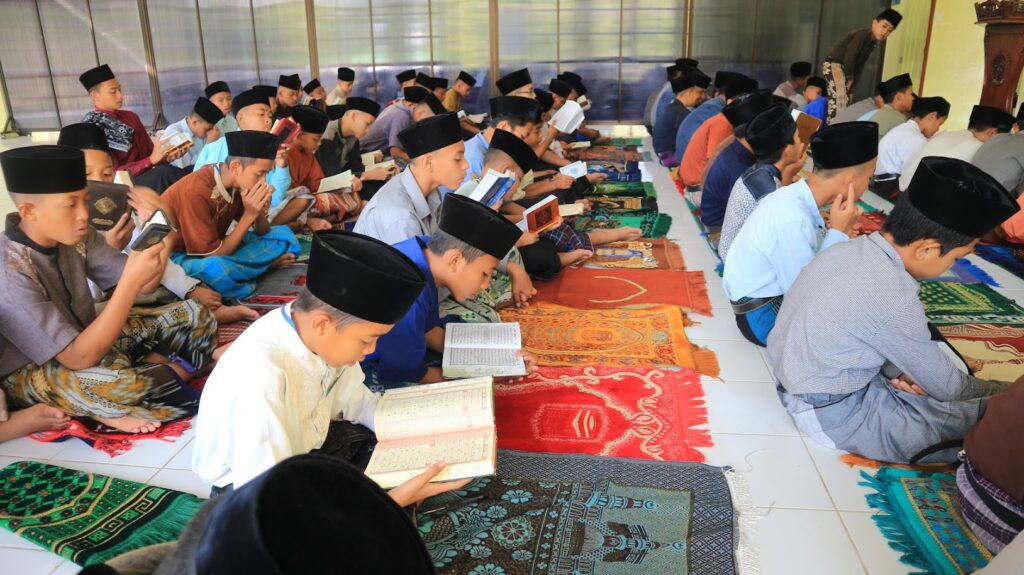 Beragamnya Al-Qur’an Dalam Sejarah Bacaquran 1024x575